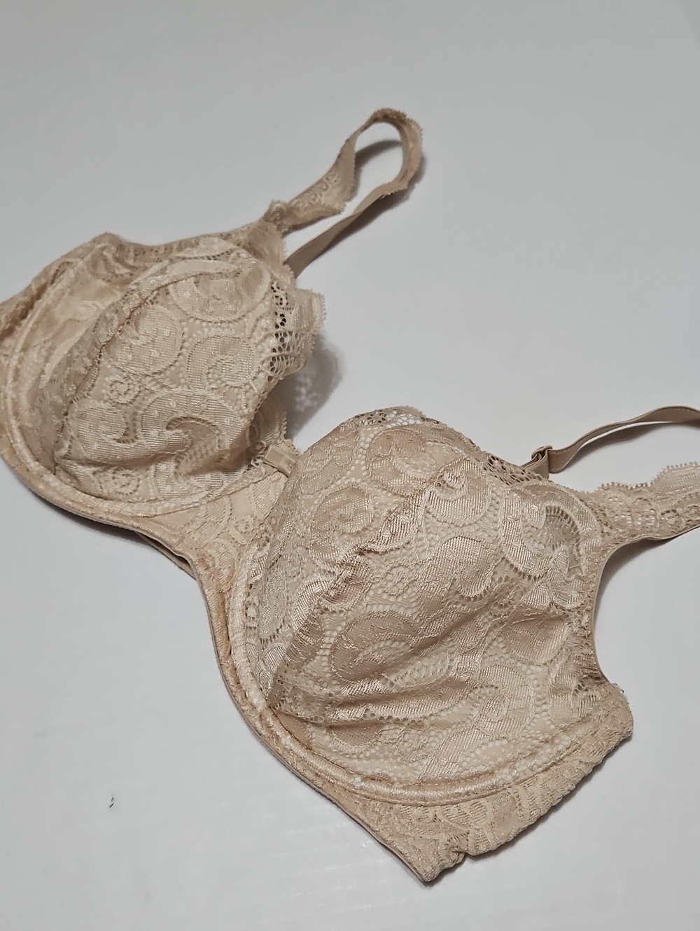 Olga Beige Lace Underwire Bra - Neutral Lace Support Size 38D